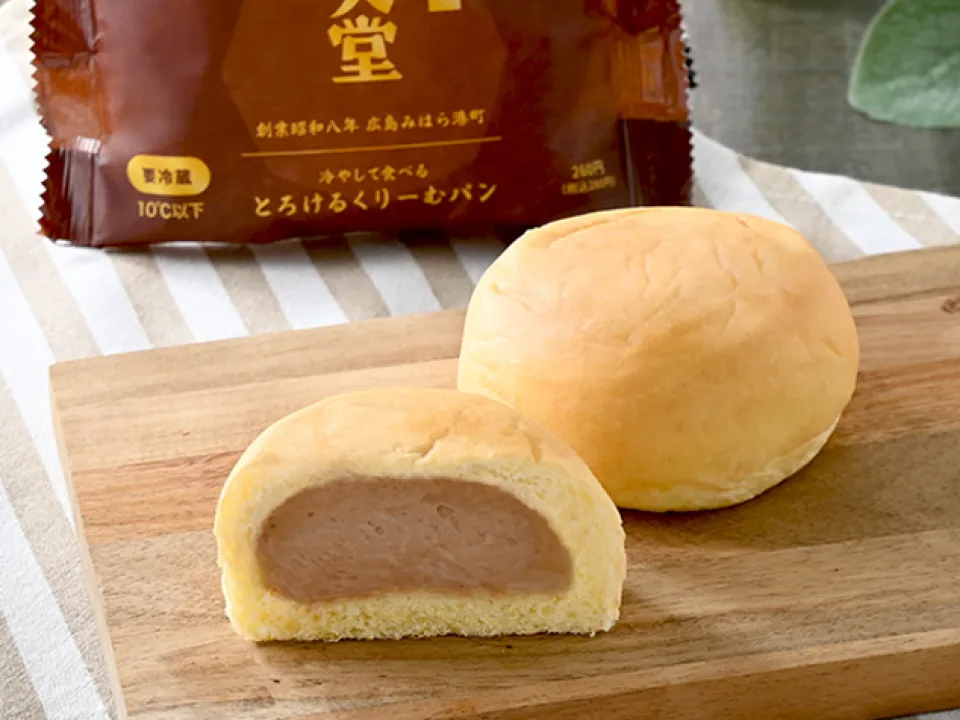 ファミリーマートから発売された冷やして食べるとろけるくりーむパン チョコレート